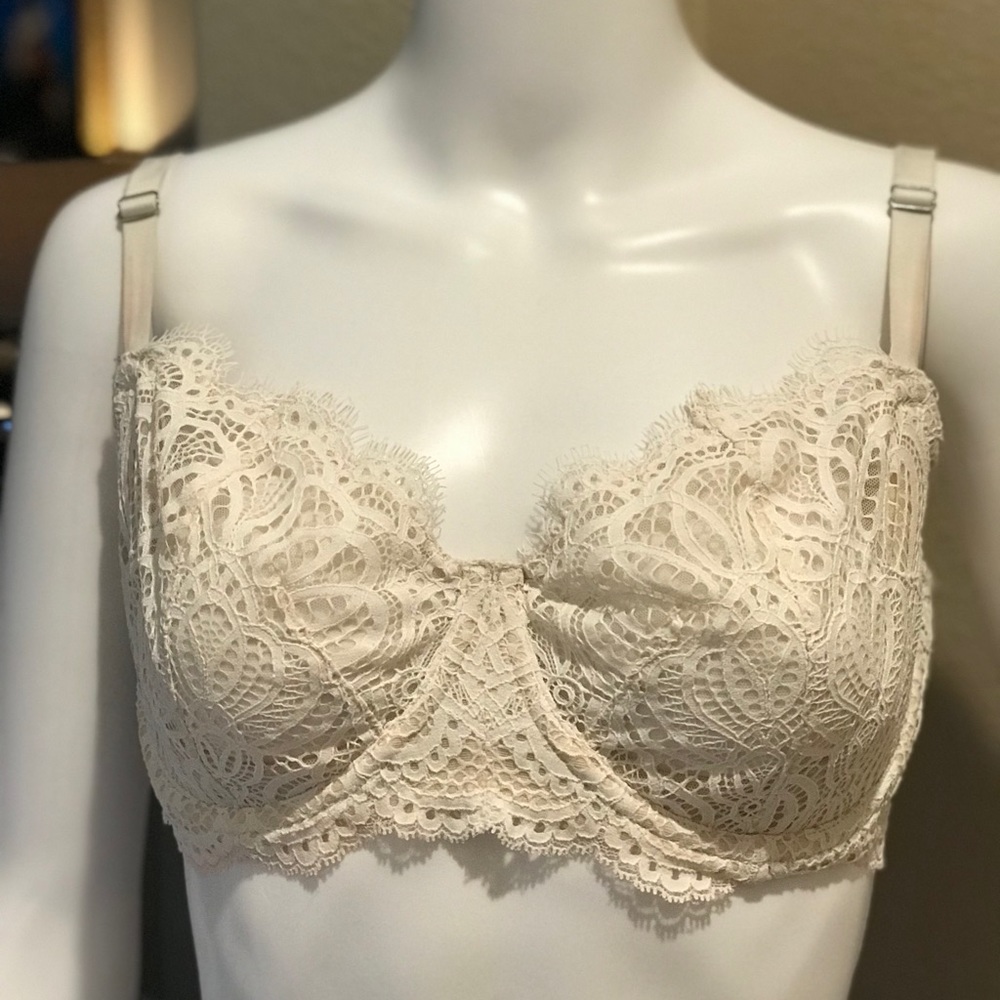 Victoria's secret bra 36DDD, 36F